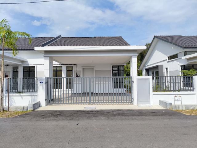 Residential House for sale in Malaka