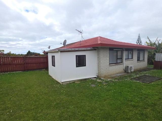 House for rent in Kelston, Whau