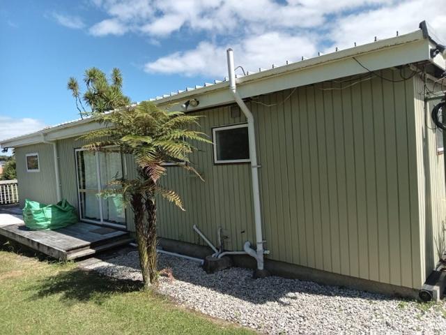House for rent in Oratia