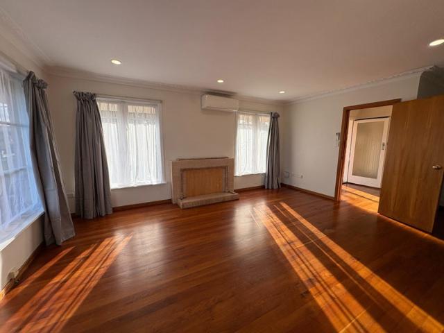 House for rent in Oratia