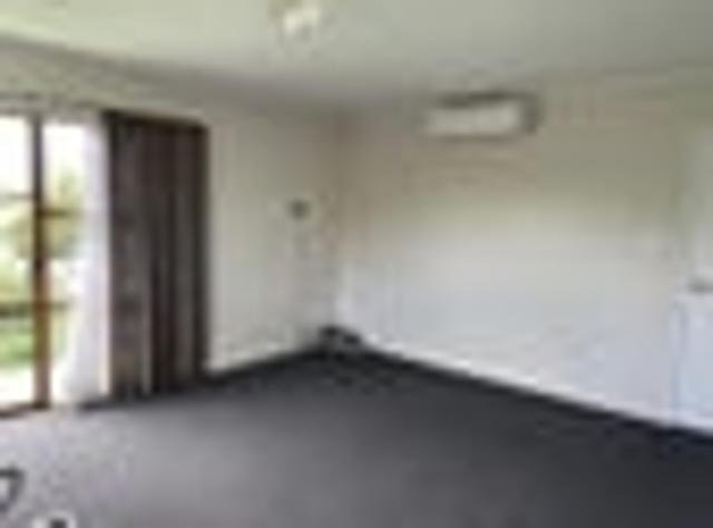 House for rent in Kelston, Oroua County