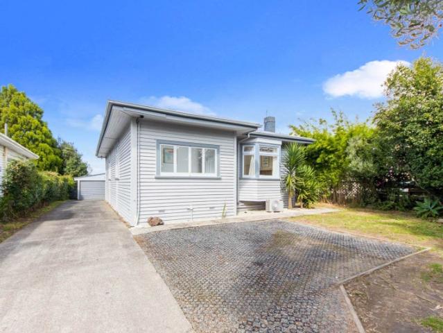 House for rent in Kelston, Oroua County