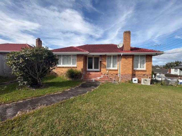 House for rent in Oratia