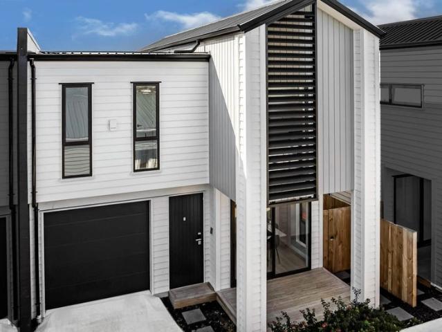 House for rent in Oratia