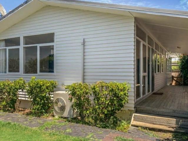 House for rent in Kelston, Whau