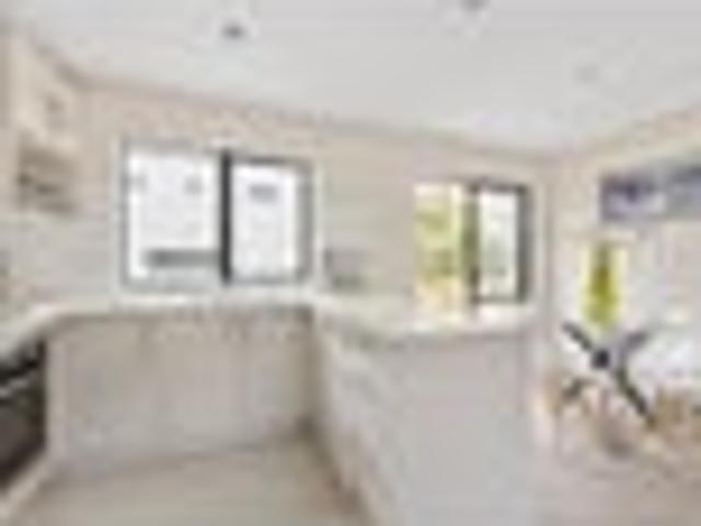 Townhouse for rent in New Lynn, Oroua County