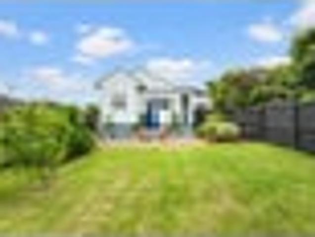 House for rent in Kelston
