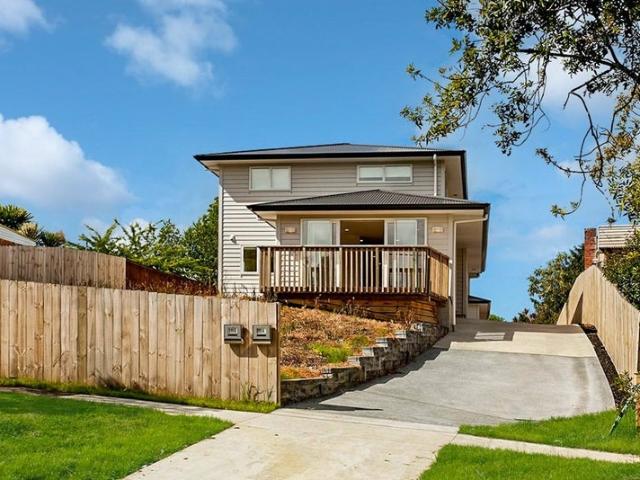 House for rent in Oratia