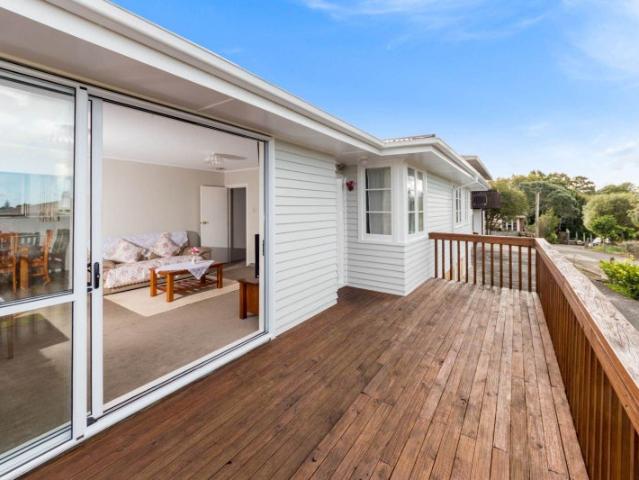 House for rent in Kelston, Whau