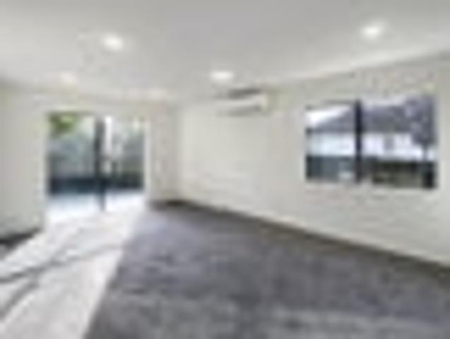 House for rent in Kelston