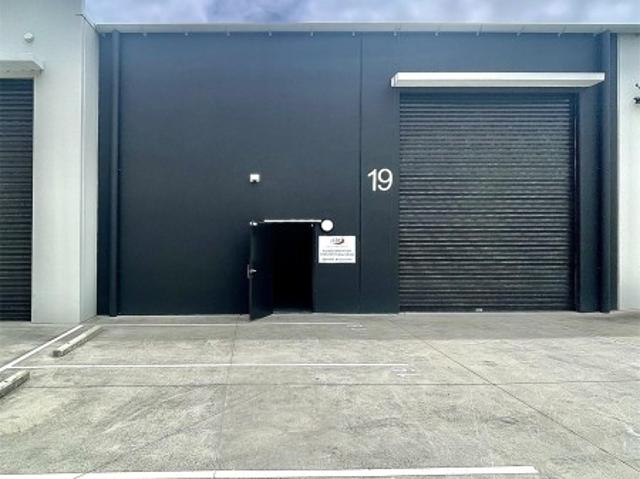 Warehouse for rent in Fernbrook, Queensland