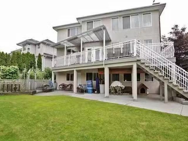 House for rent in Surrey, British Columbia