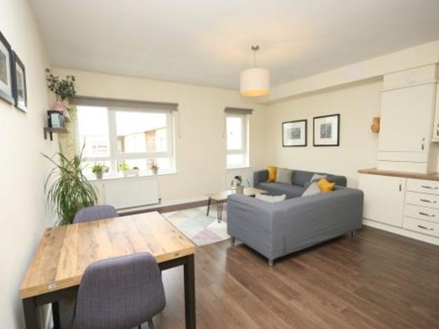 Apartment for rent in Chesser, Slateford