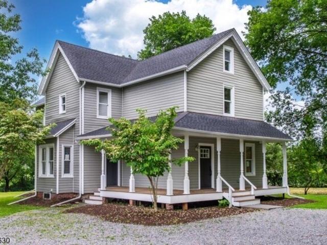 House for sale in Montague