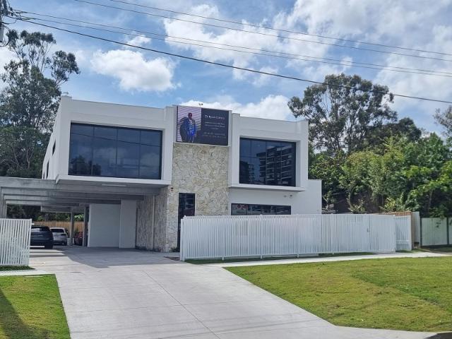 Office for rent in Ashmore City