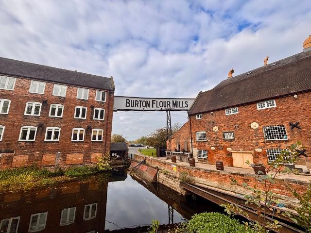 Apartment for rent in Winshill, Beamhurst
