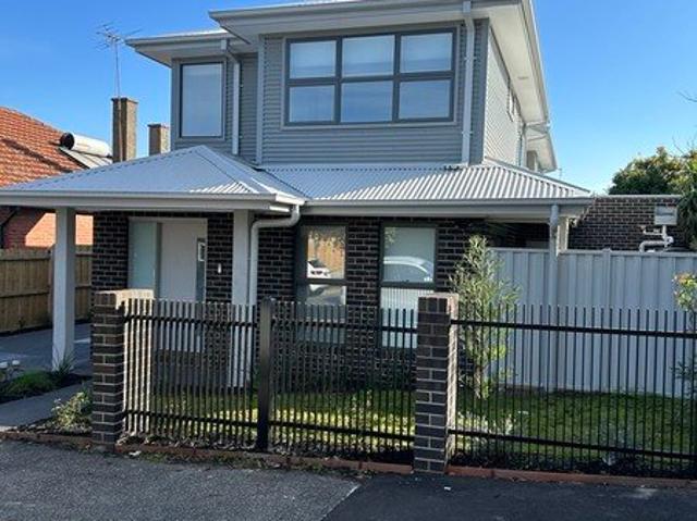 Townhouse for rent in Camerons Creek, Victoria