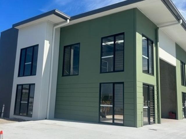 Warehouse for sale in Kings Creek, Queensland