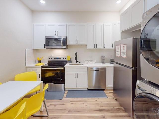 Room for rent in Gibsonton, Maryland