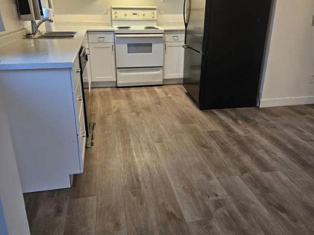 Townhouse for rent in Forest Heights, Calgary