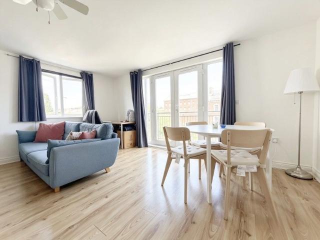 Apartment for rent in Watergate, Devon