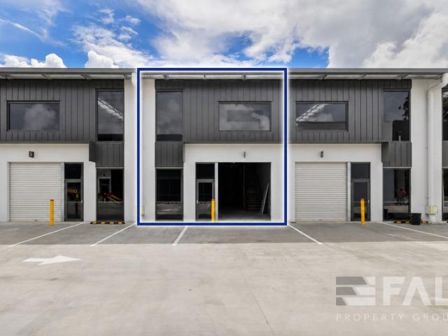 Warehouse for rent in Toombul, Queensland
