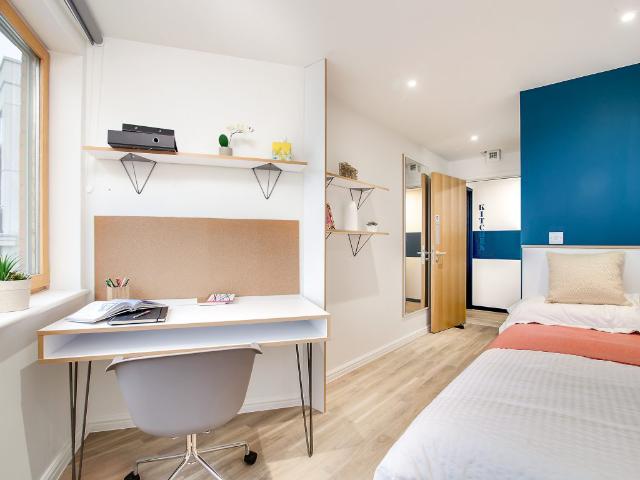 Room for rent in Fulham, Sands End