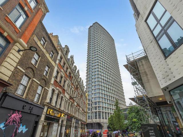 Apartment for rent in St Giles, Greater London