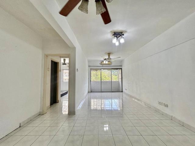 Apartment for sale in Petaling, Damansara Damai