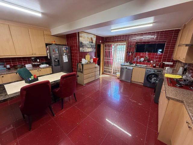Room for rent in Edmonton, Greater London