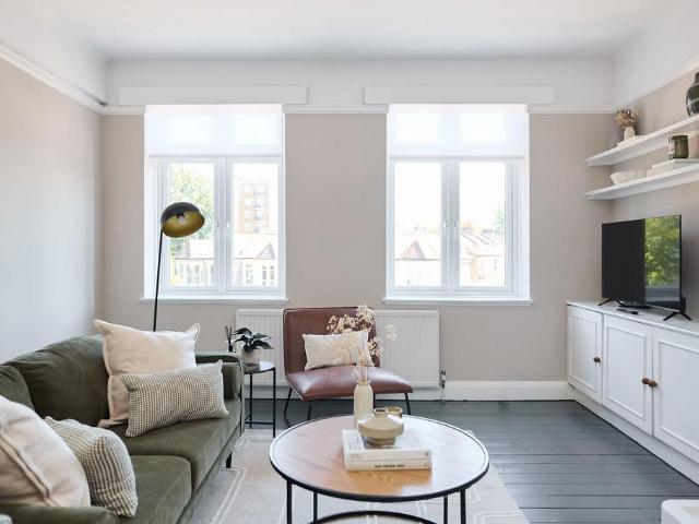Apartment for rent in London Borough of Lambeth, Greater London