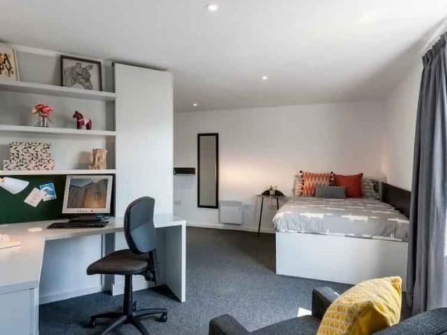 Apartment for rent in Hillside, Leith
