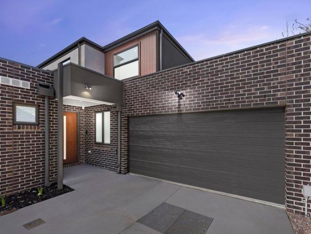 Townhouse for sale in Camerons Creek, Victoria