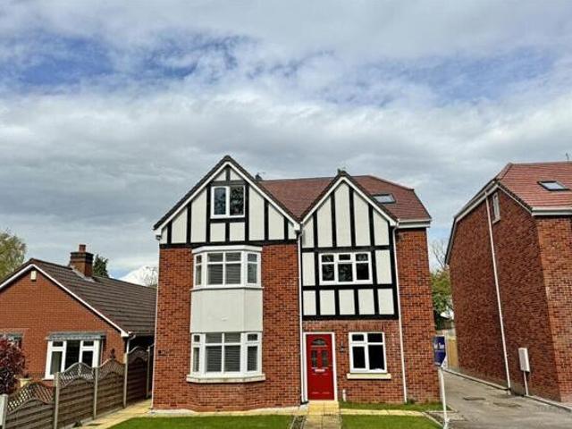 House for sale in Broomhill, Chadsmoor