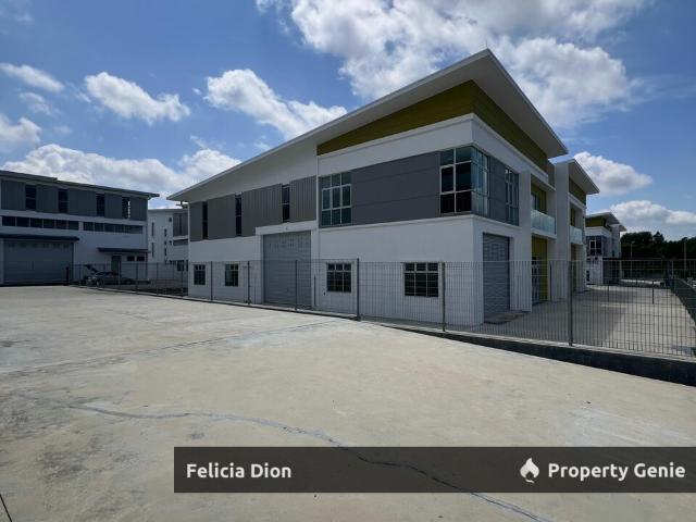 Warehouse for rent in Malaka