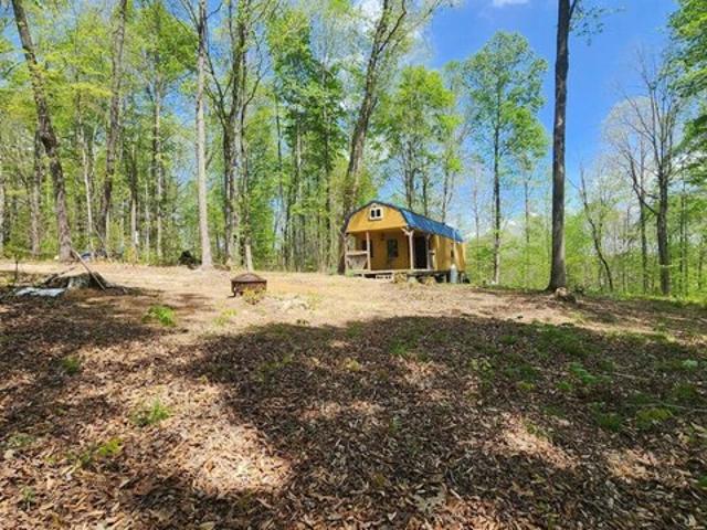 House for sale in Albany, Kentucky