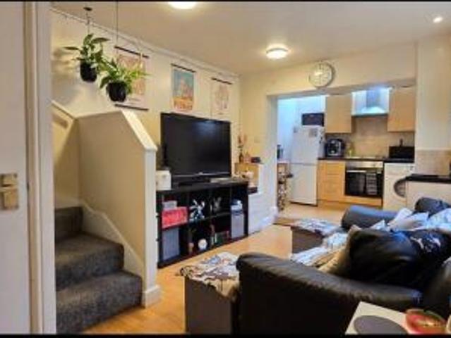 Room for rent in Little Woodhouse, Leeds