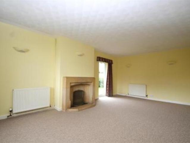 Room for rent in Cherry Orchards, Bristol
