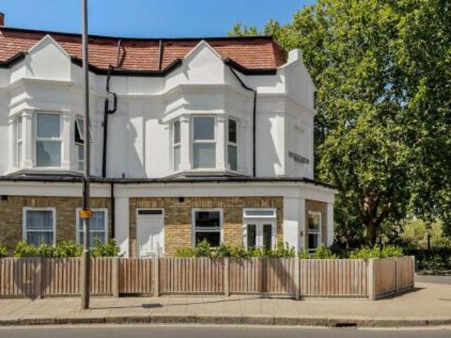 Room for rent in London Borough of Wandsworth, Greater London