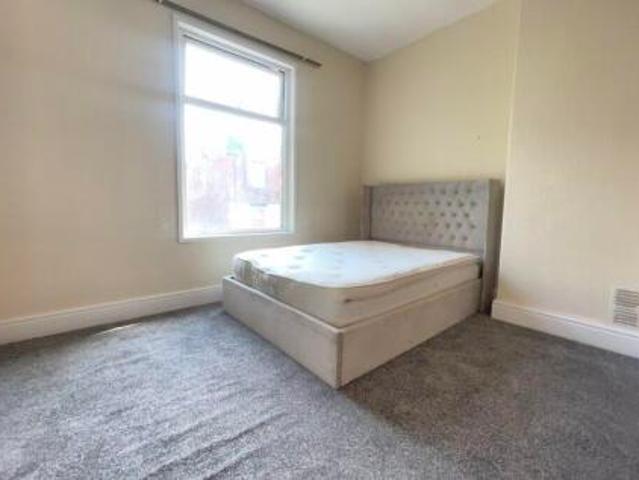 Room for rent in Harehills Corner, Leeds