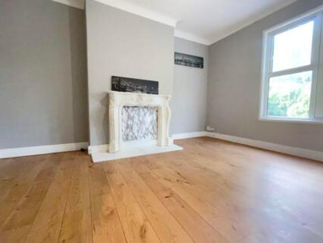 Room for rent in Harehills Corner, Leeds