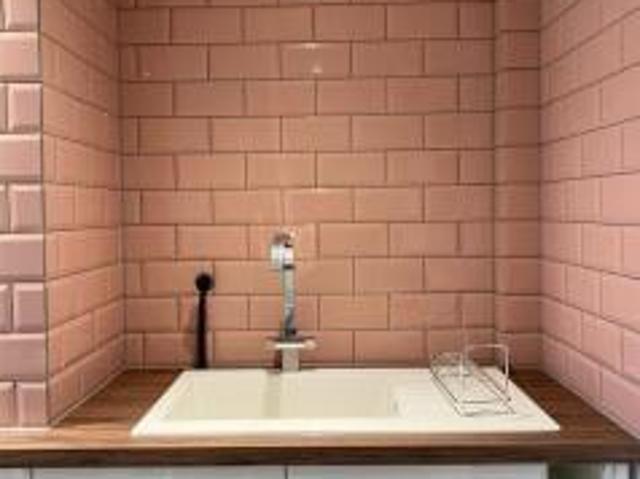 Room for rent in Pigsty Hill, Bristol