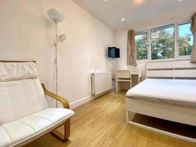 Room for rent in Maitland Park, Greater London