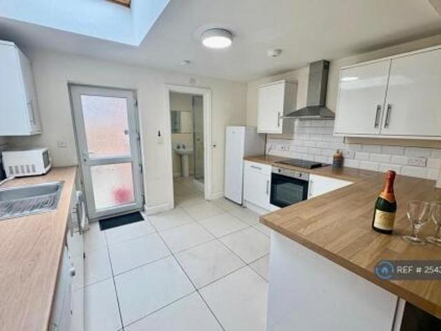 Room for rent in Broomfield, Sheffield
