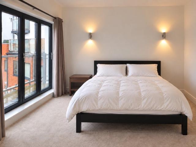 Room for rent in Park Central, Birmingham