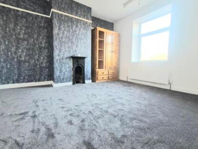 Room for rent in Bell Hall, Calderdale