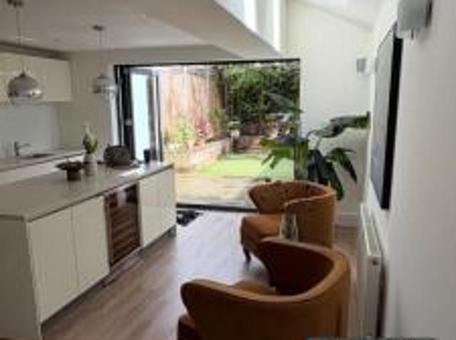 Room for rent in London Borough of Wandsworth, Greater London