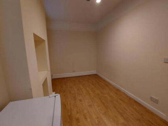 Room for rent in London Borough of Enfield, Greater London