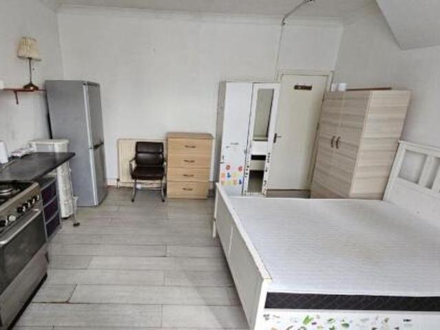 Room for rent in London Borough of Brent, Greater London