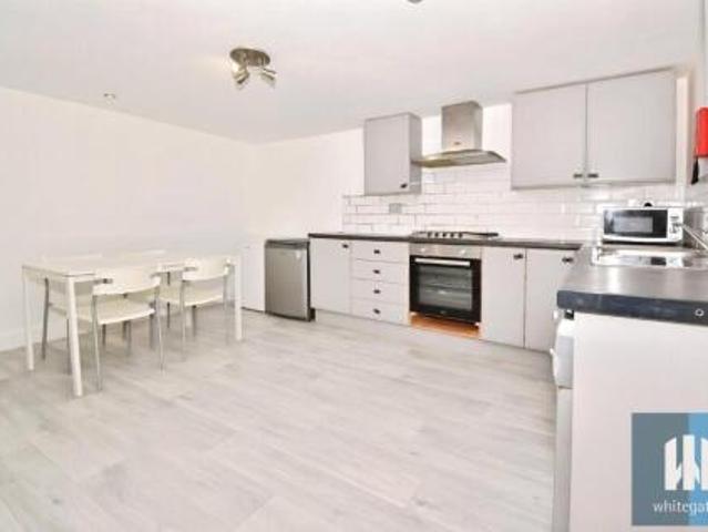 Room for rent in Folly Hall, Kirklees